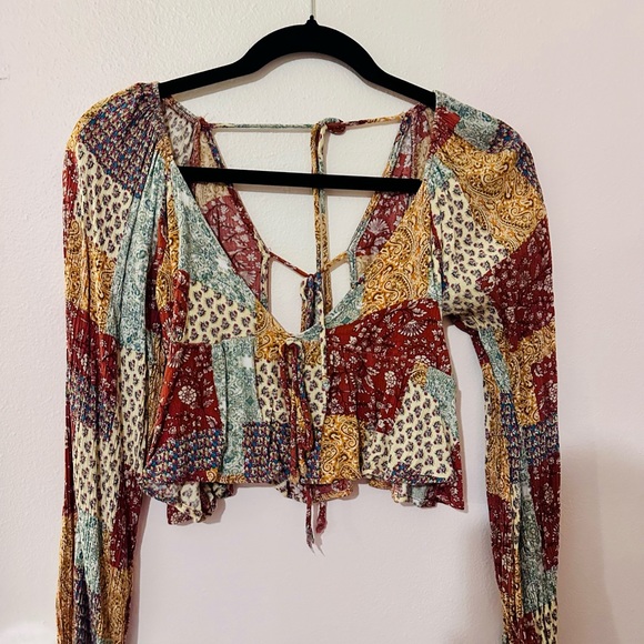 BOUTIQUE TOP - Picture 2 of 2